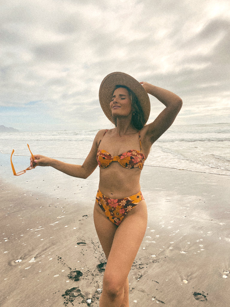 MARINE SET TOP