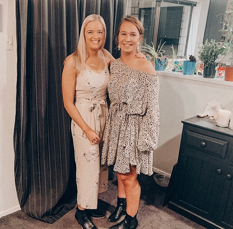 BOBBIE DRESS SHORTIE - Spotted